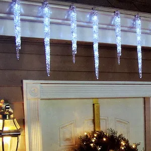 новогодняя подсветка двора