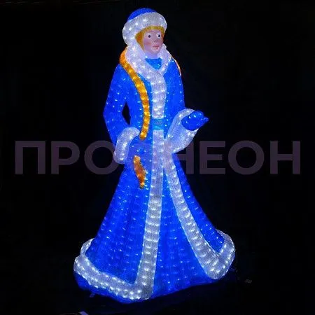 Крупный план светодиодной фигуры Снегурочка: белое свечение, акриловые элементы, кабель 24V