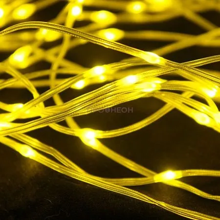 LED гирлянда-нить желтого цвета 10 метров в упаковке, вид крупным планом