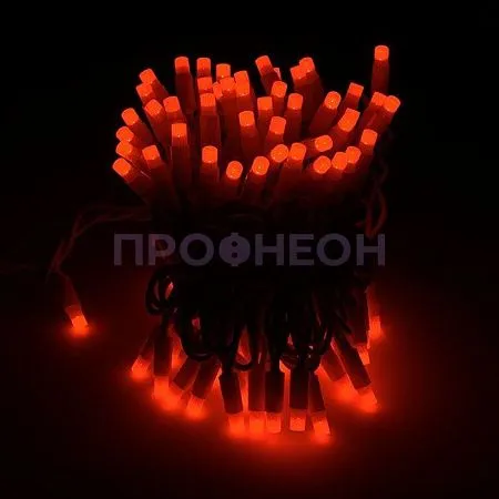 Крупный план светодиодов и прочной каучуковой оболочки гирлянды Стринг Лайт красного цвета