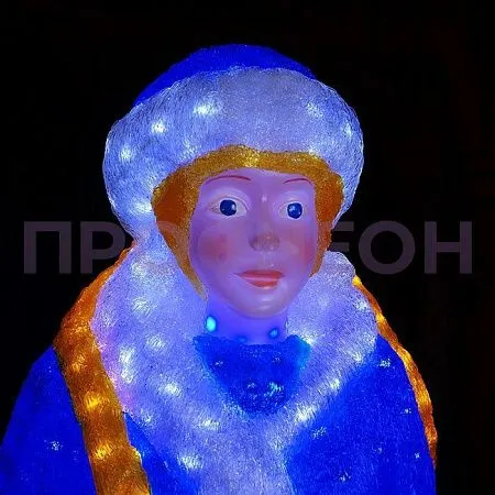 Крупный план светодиодной фигуры Снегурочка: белое свечение, акриловые элементы, кабель 24V