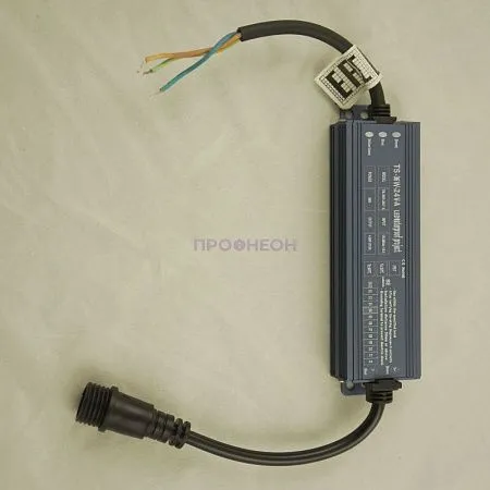 Крупный план трансформатора IP67 100Вт белого цвета: корпус, кабельные вводы, выход 12V для LED лент
