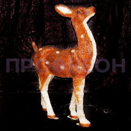 Крупный план акриловой фигуры оленя 100см: коричневые рога, светодиодные элементы и защитный кабель для улицы