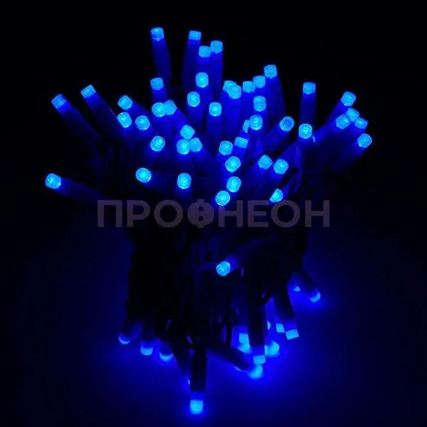 Крупный план светодиодной гирлянды-нити Стринг Лайт синего цвета, каучуковая оболочка, влагозащищенные диоды