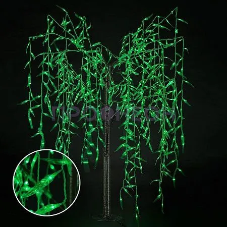 Крупный план ветвей светодиодного дерева «Ива плакучая» с зелеными LED-нитями, влагозащищенный провод и каркас для уличной эксплуатации