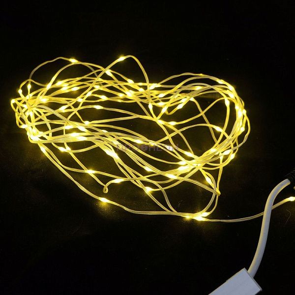 LED гирлянда-нить желтого цвета 10 метров в упаковке, вид крупным планом