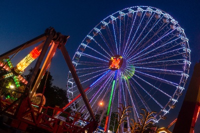 Примеры использования декоративной светотехники_085