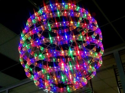 Примеры использования декоративной светотехники_086