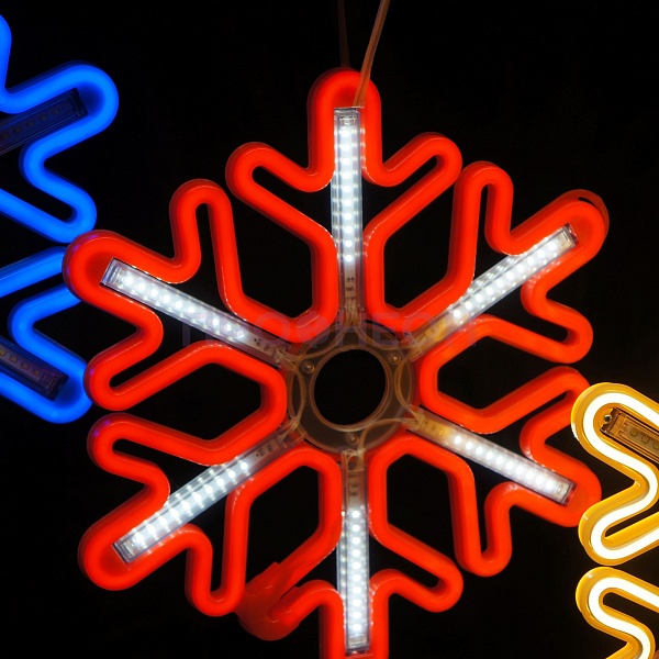 Световая фигура «Снежинка LED» 40*40 см, красная с динамикой Световая фигура «Снежинка LED» 40*40 см, белая